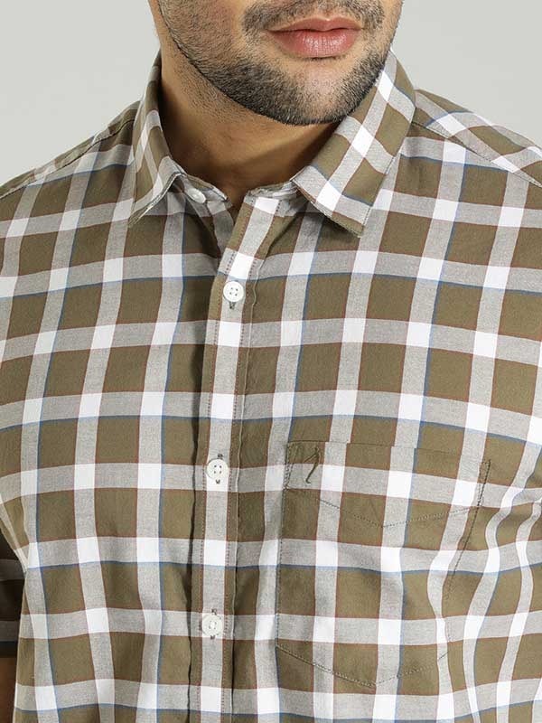 Indian Terrain Men's Slim Fit Half Sleeve Checkered Green Shirt